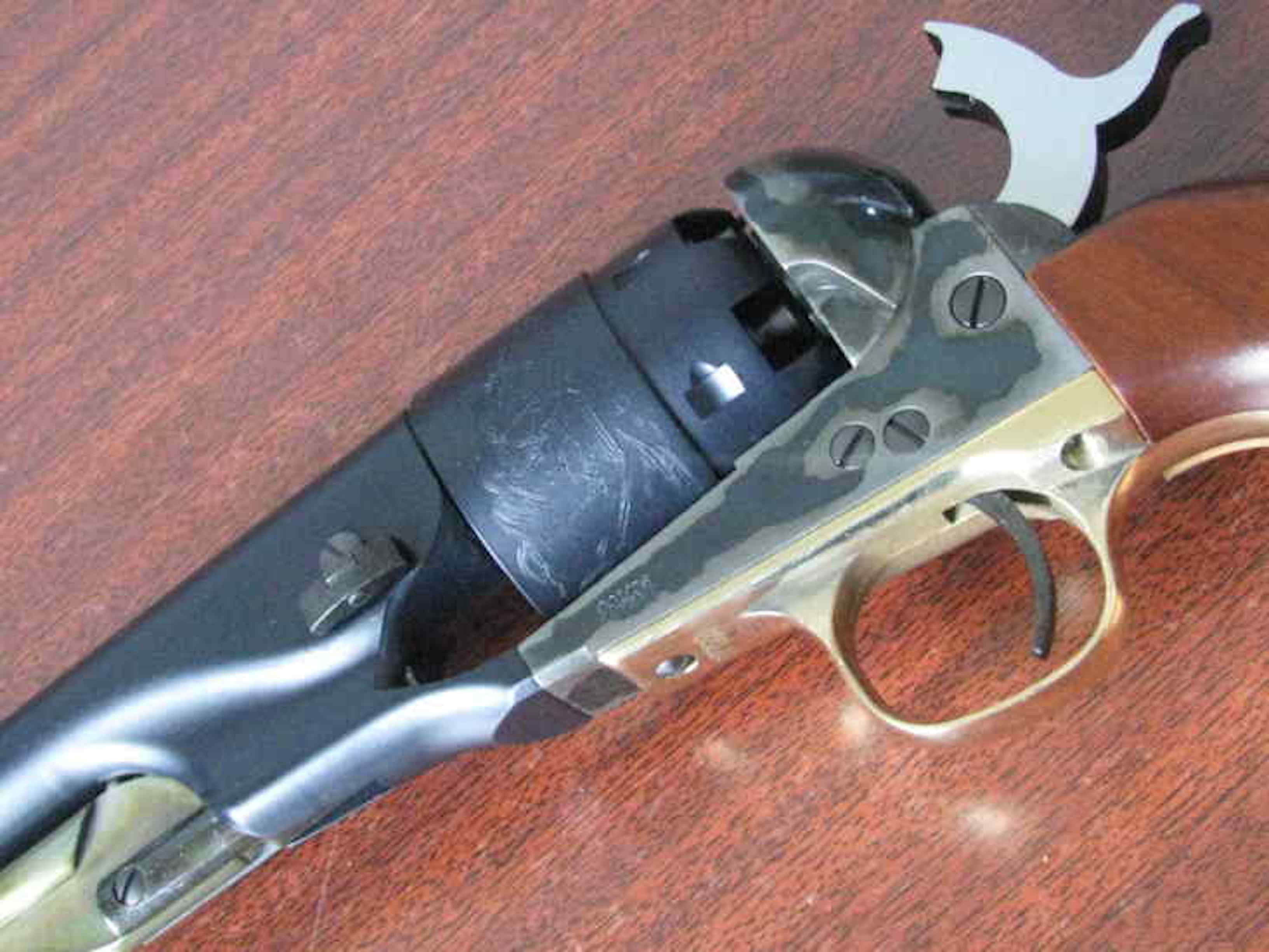 Кольт 1860 (Colt Army (1860) модель американского револьвера . Реплика: Кольт 1860 Colt Army 1860 от CAW PFC model gun.(шумовой)